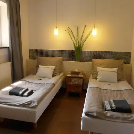 Spacious In District. * ורוצלב