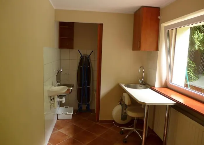 Daire Spacious In District. Wroclaw