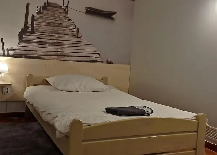 Apartment Spacious In District. Wroclaw